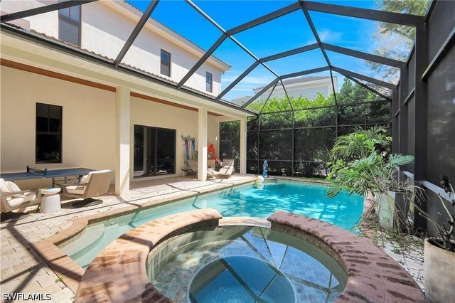1455 Hemingway PL, Naples, FL 34103