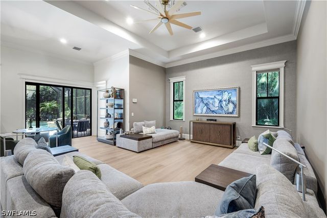 1455 Hemingway PL, Naples, FL 34103