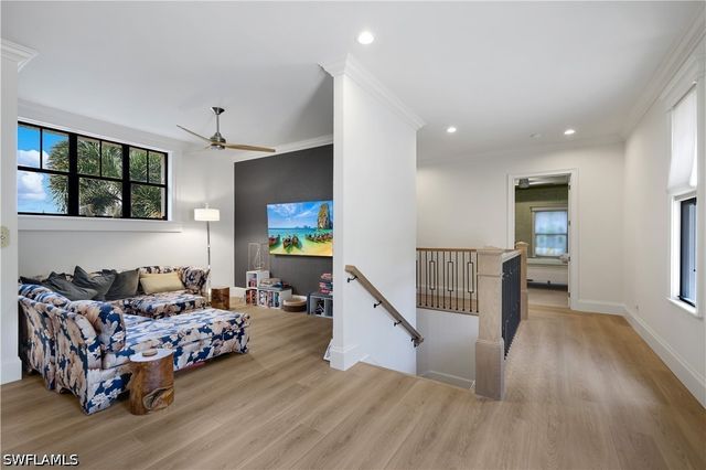 1455 Hemingway PL, Naples, FL 34103