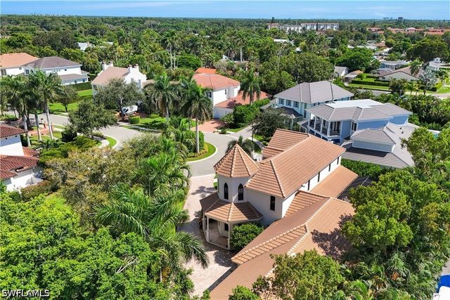 1455 Hemingway PL, Naples, FL 34103