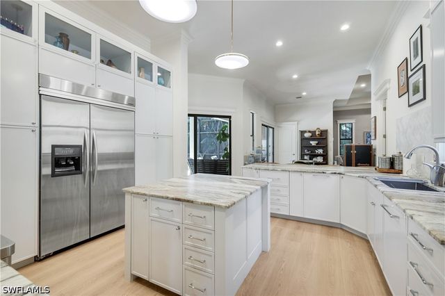 1455 Hemingway PL, Naples, FL 34103