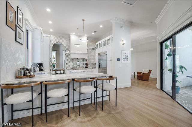 1455 Hemingway PL, Naples, FL 34103