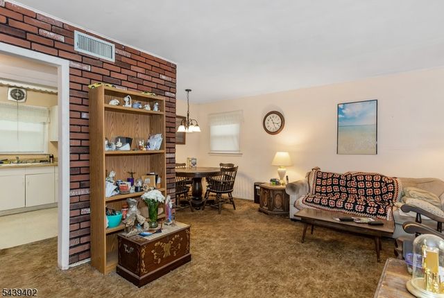 44 Bergen Dr, Little Falls Twp., NJ 07424