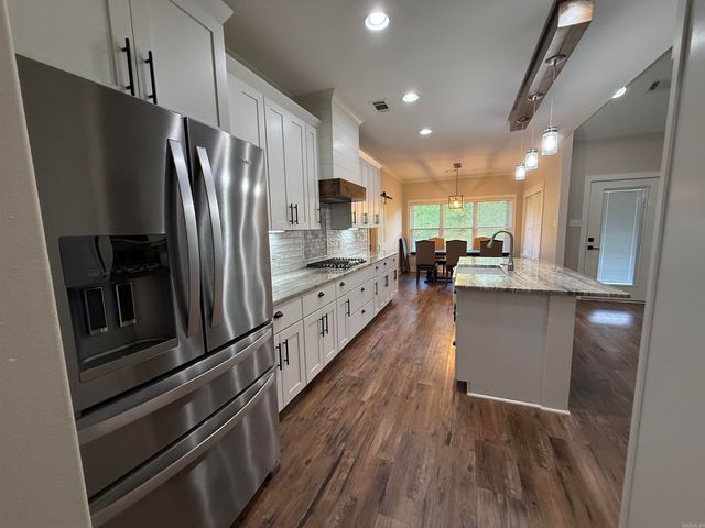 632 Hiram Drive, Bauxite, AR 72011