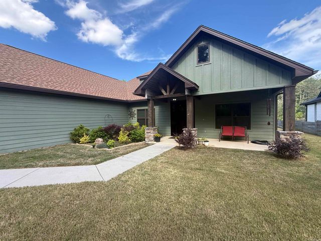 632 Hiram Drive, Bauxite, AR 72011