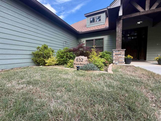 632 Hiram Drive, Bauxite, AR 72011