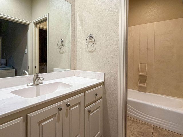 7609 Prentiss Avenue, Lubbock, TX 79424