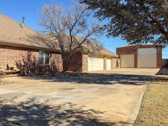 7609 Prentiss Avenue, Lubbock, TX 79424