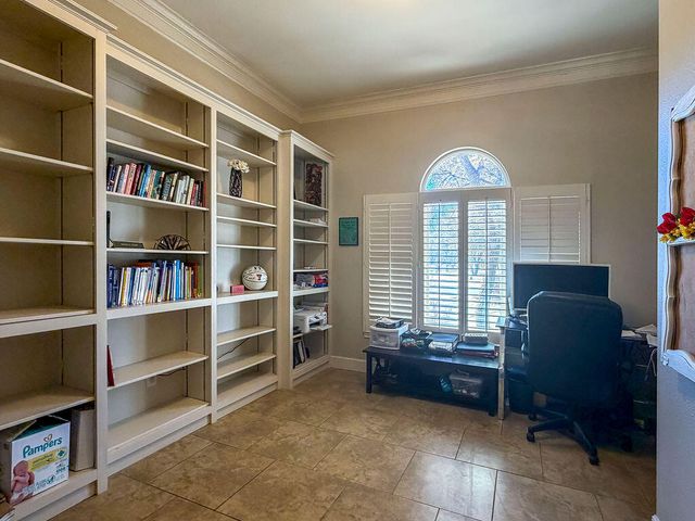 7609 Prentiss Avenue, Lubbock, TX 79424