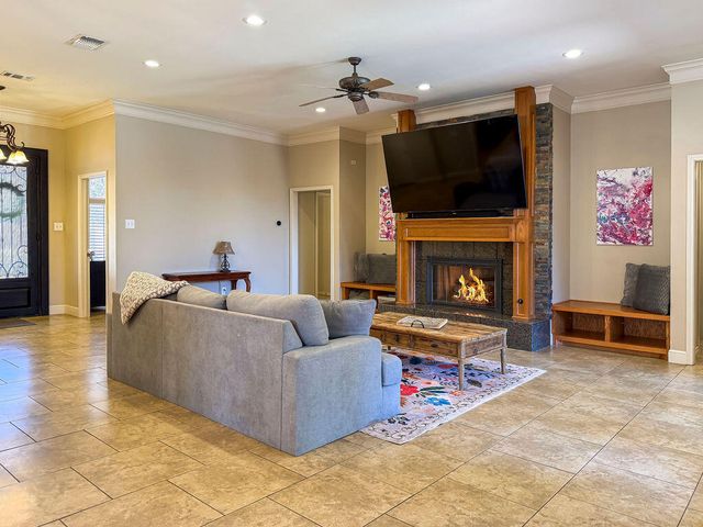 7609 Prentiss Avenue, Lubbock, TX 79424