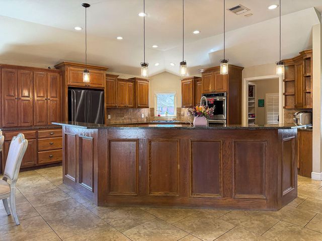 7609 Prentiss Avenue, Lubbock, TX 79424