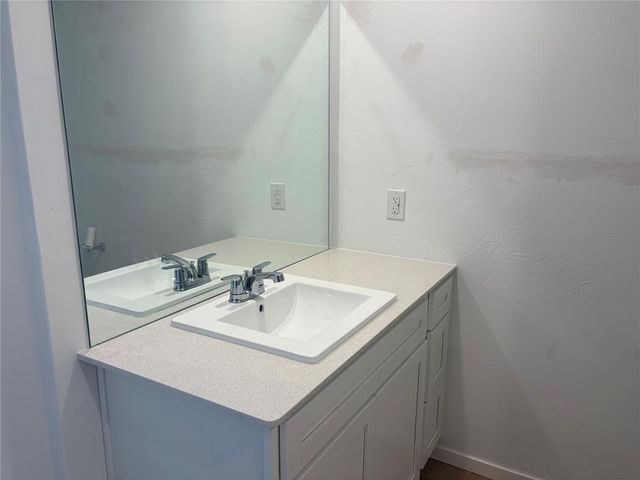 2008 Chestnut Oak Court, Oklahoma City, OK 73128