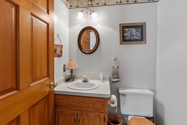 2908 Devonshire COURT, Waukesha, WI 53188