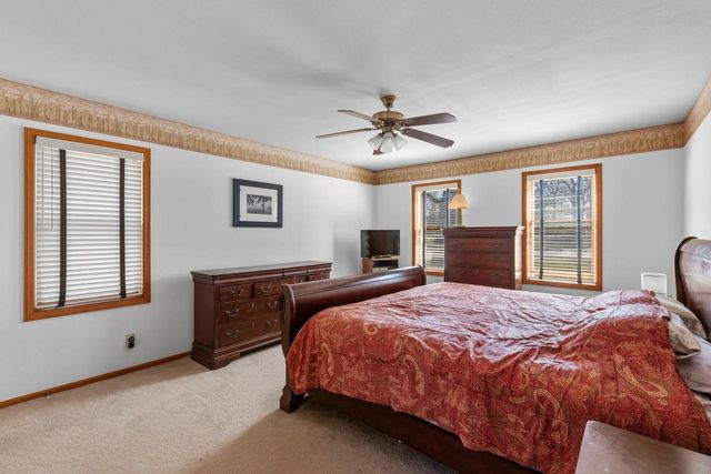 2908 Devonshire COURT, Waukesha, WI 53188