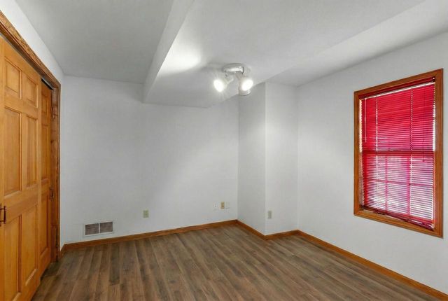 2908 Devonshire COURT, Waukesha, WI 53188