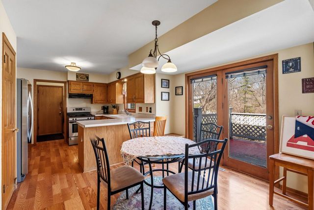 2908 Devonshire COURT, Waukesha, WI 53188