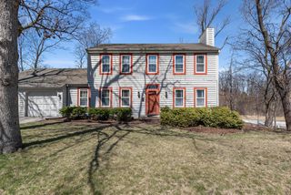 2908 Devonshire COURT, Waukesha, WI 53188