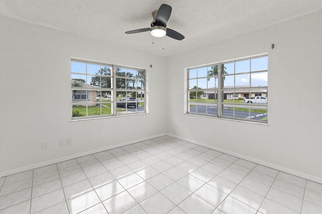 5828 Honeybell Court, Fort Pierce, FL 34982