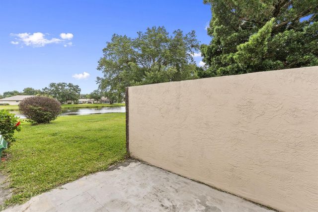 5828 Honeybell Court, Fort Pierce, FL 34982