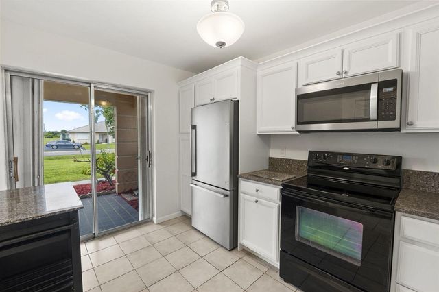 5828 Honeybell Court, Fort Pierce, FL 34982