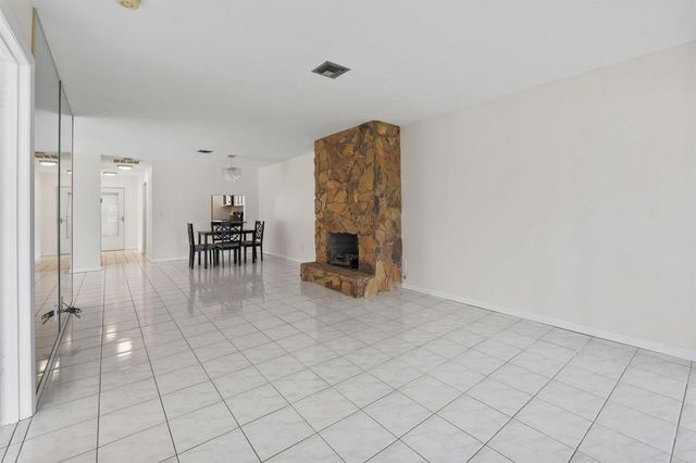 5828 Honeybell Court, Fort Pierce, FL 34982