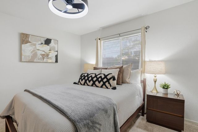 828 Weeks Street, East Palo Alto, CA 94303