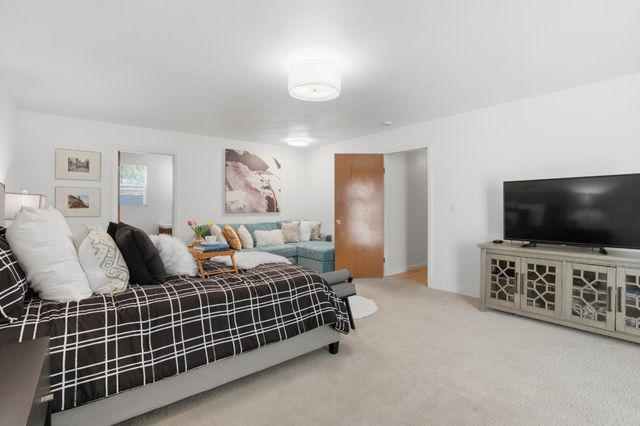 828 Weeks Street, East Palo Alto, CA 94303