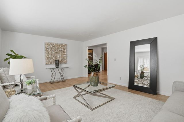 828 Weeks Street, East Palo Alto, CA 94303