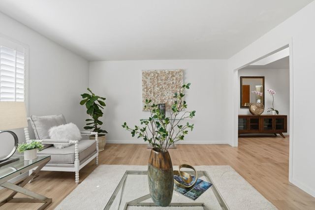 828 Weeks Street, East Palo Alto, CA 94303