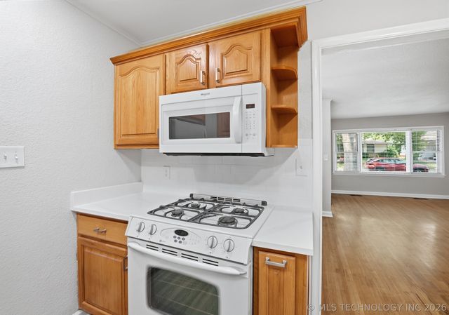 4132 E 36th Place, Tulsa, OK 74135