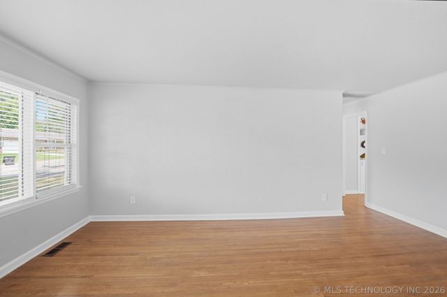 4132 E 36th Place, Tulsa, OK 74135