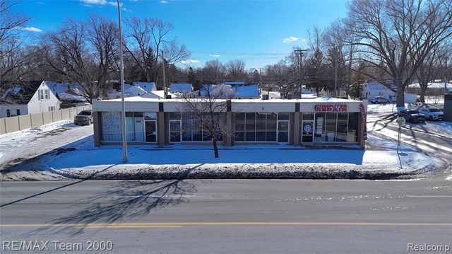 34633 Ford Road, Westland, MI 48185