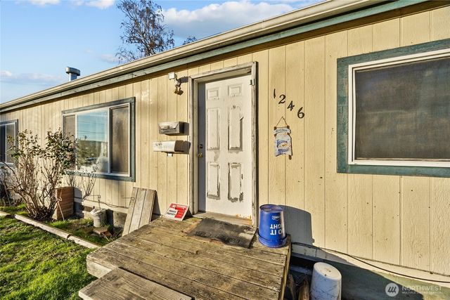 1246 Ivy Road, Bremerton, WA 98310