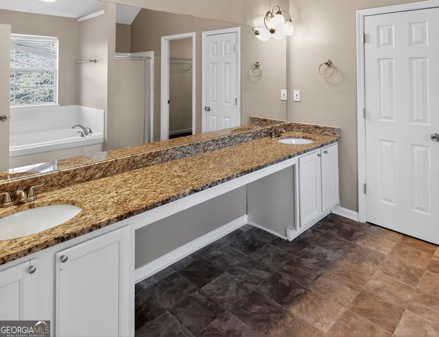 4078 English Valley Drive, Ellenwood, GA 30294