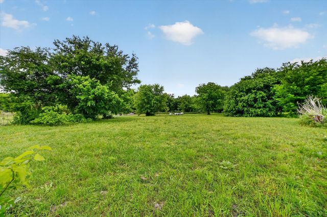1284 County Road 101, Kaufman, TX 75142