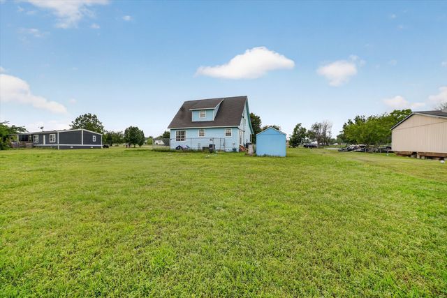 1284 County Road 101, Kaufman, TX 75142