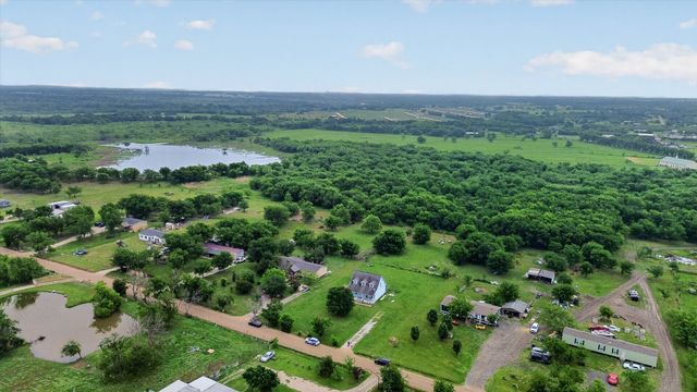 1284 County Road 101, Kaufman, TX 75142