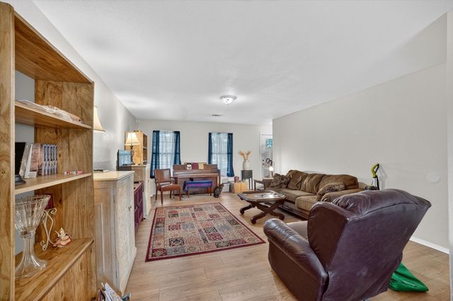 1284 County Road 101, Kaufman, TX 75142