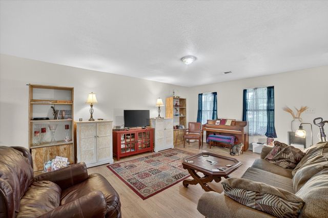 1284 County Road 101, Kaufman, TX 75142