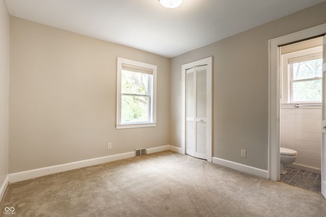 250 Westmont Lane E, Noblesville, IN 46062