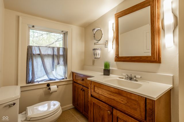 250 Westmont Lane E, Noblesville, IN 46062