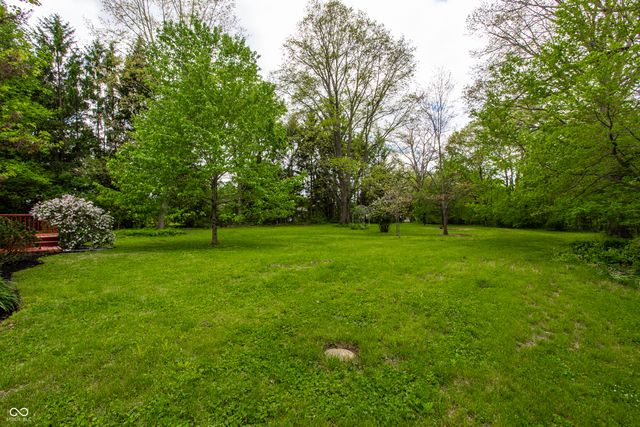 250 Westmont Lane E, Noblesville, IN 46062