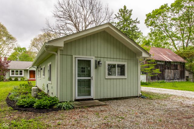 250 Westmont Lane E, Noblesville, IN 46062