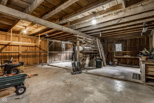 250 Westmont Lane E, Noblesville, IN 46062