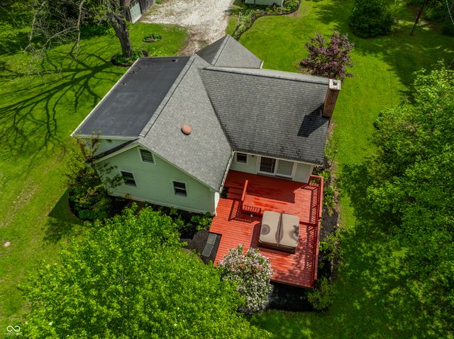 250 Westmont Lane E, Noblesville, IN 46062