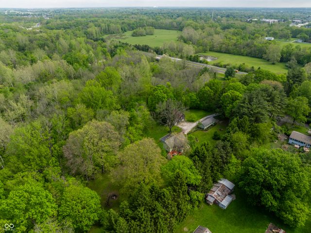 250 Westmont Lane E, Noblesville, IN 46062