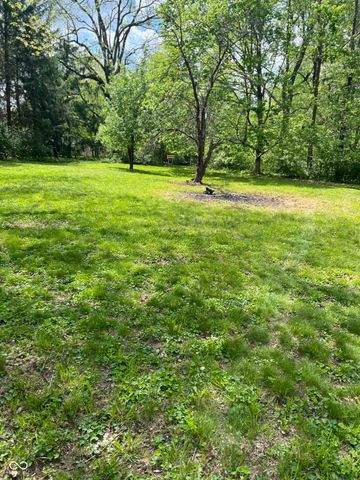 250 Westmont Lane E, Noblesville, IN 46062