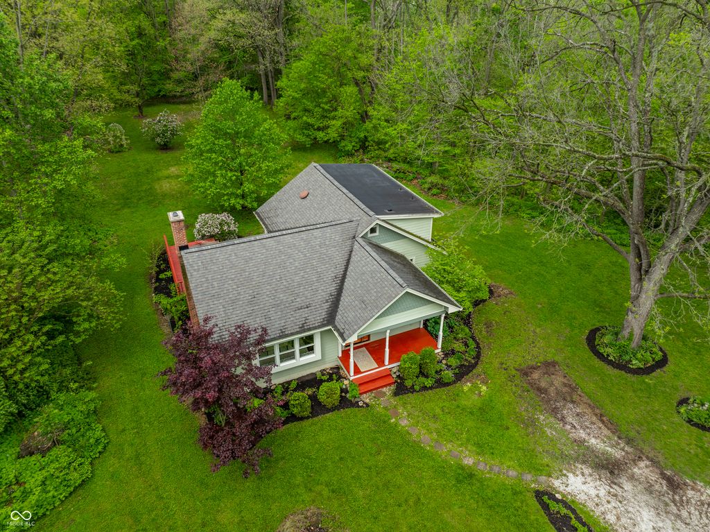250 Westmont Lane E, Noblesville, IN 46062