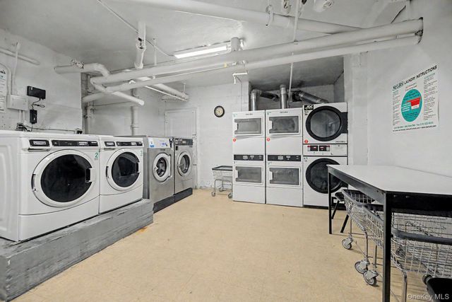 2160 Bronx Park E 1F, Bronx, NY 10462