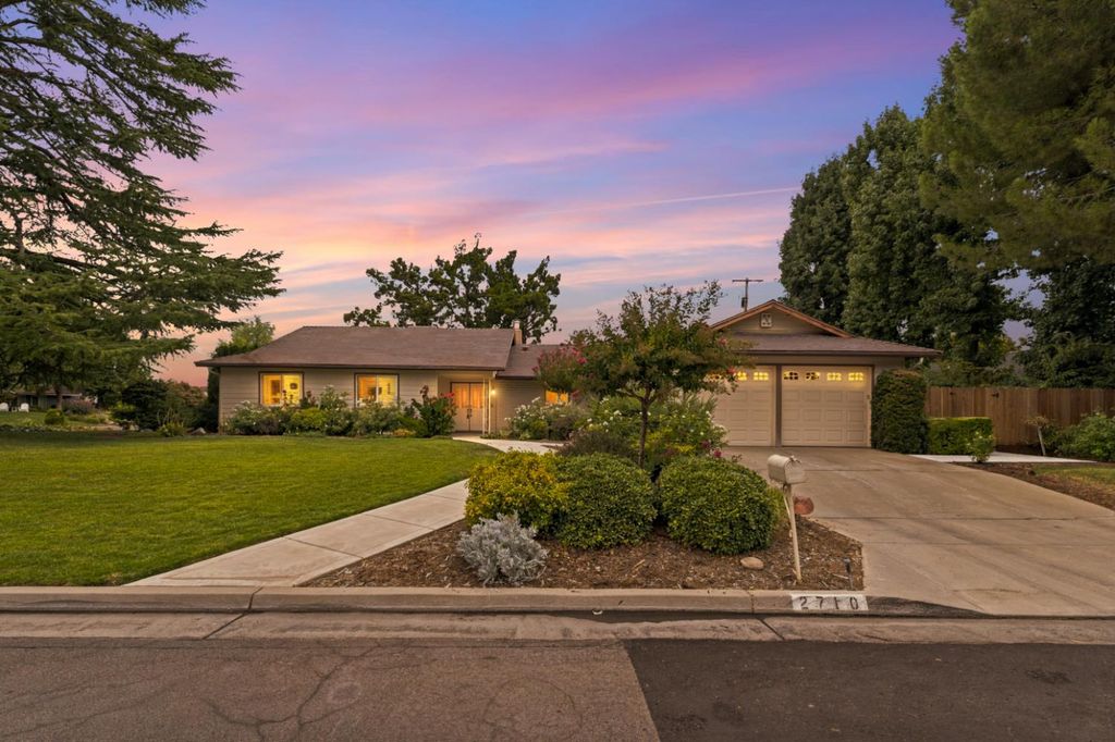 Image 1 of property listing at 2710 W Roberts Avenue, Fresno, CA 93711
